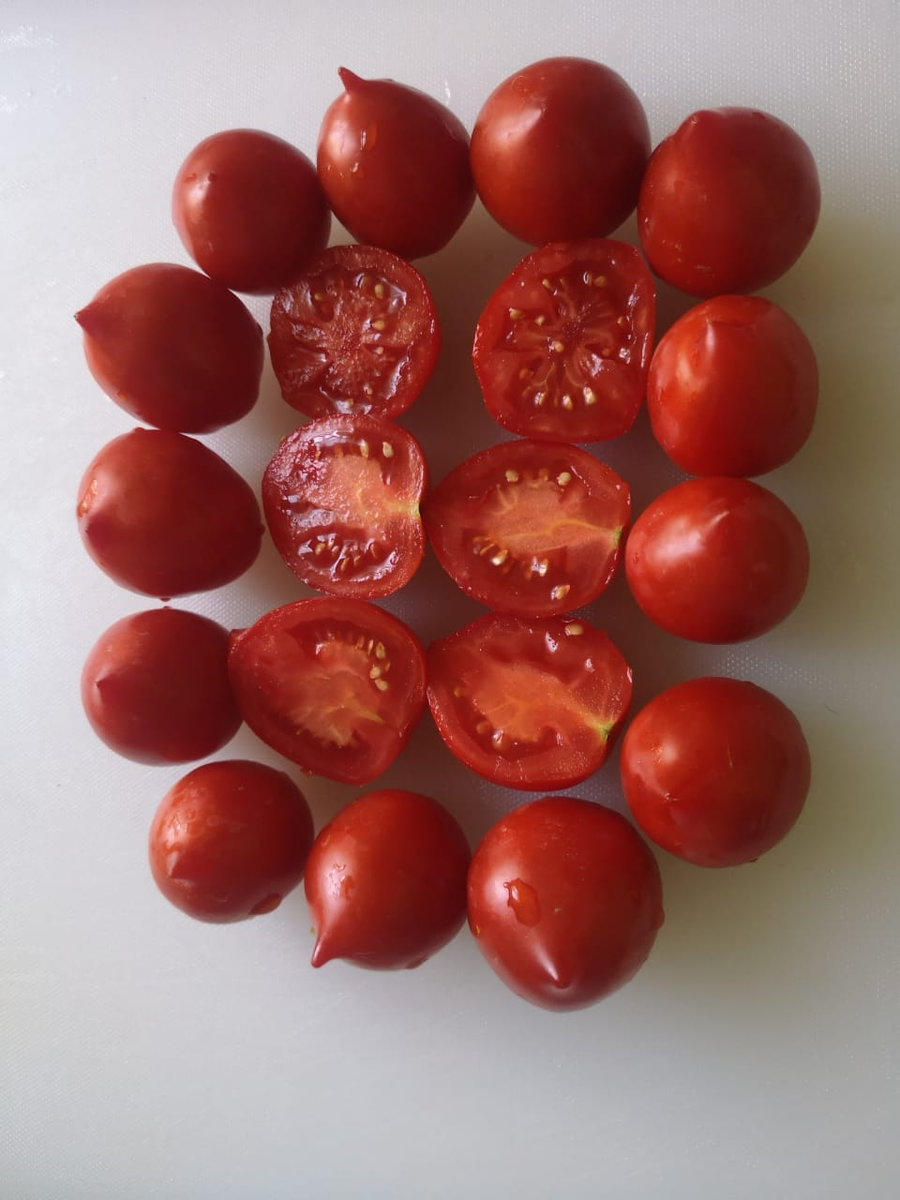 Томат Поцелуй герани (Geranium Kiss)