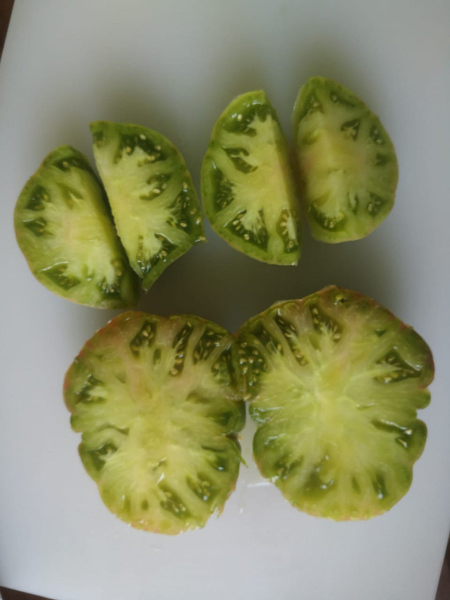 Томат Aunt Ruby’s German Green (Зелёный тёти Руби)